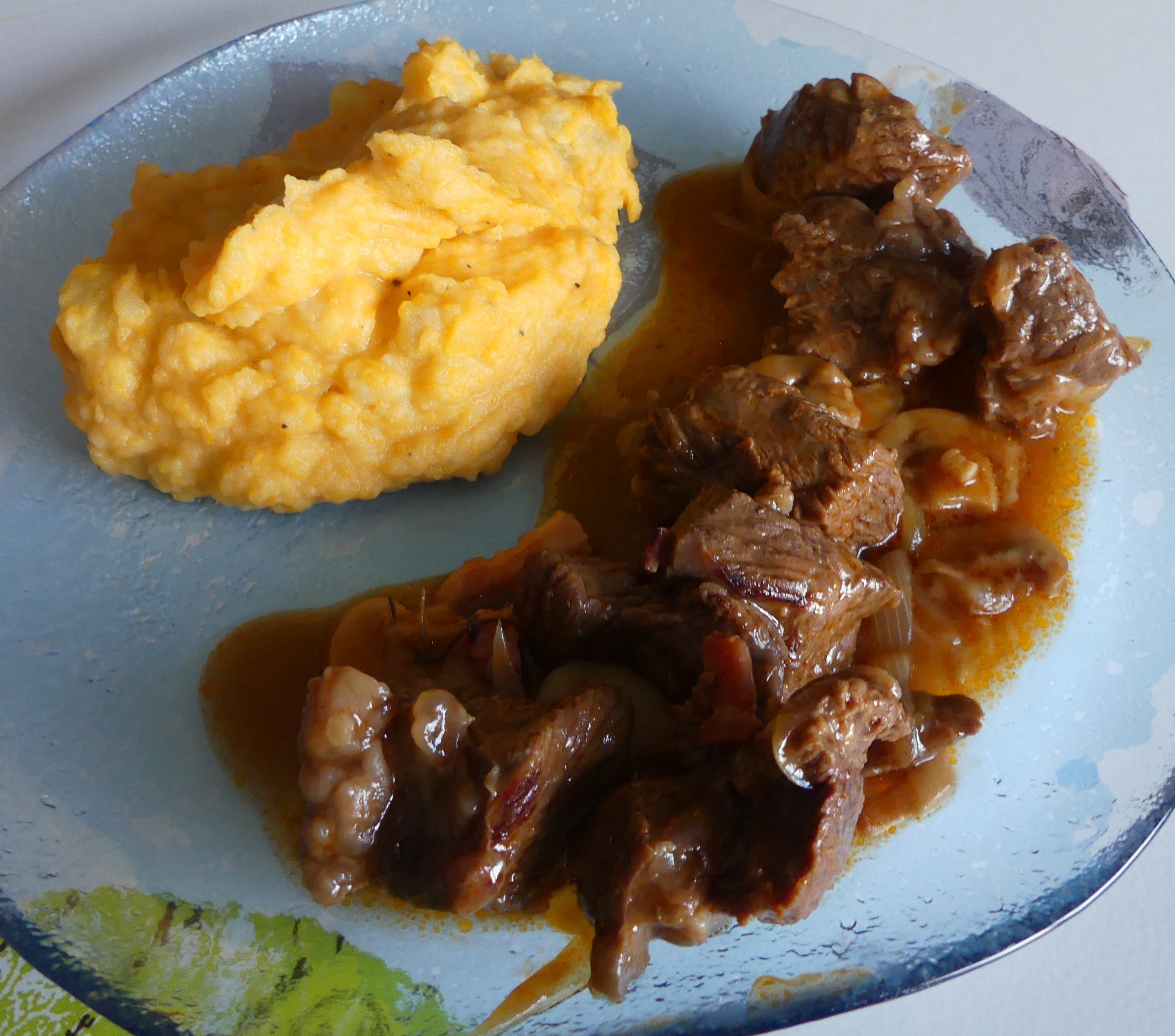 Bourguignon au cidre, tomates et purée de Butternut